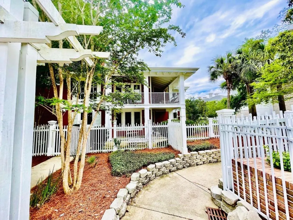 Holiday home Baytown Wharf Condo Patio Community Pool Hot Tub Destin