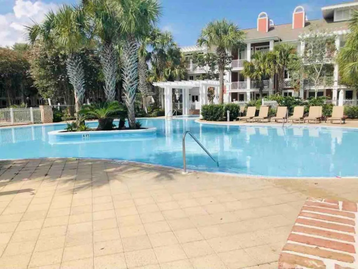 Baytown Wharf Condo Patio Community Pool Hot Tub Destin United States