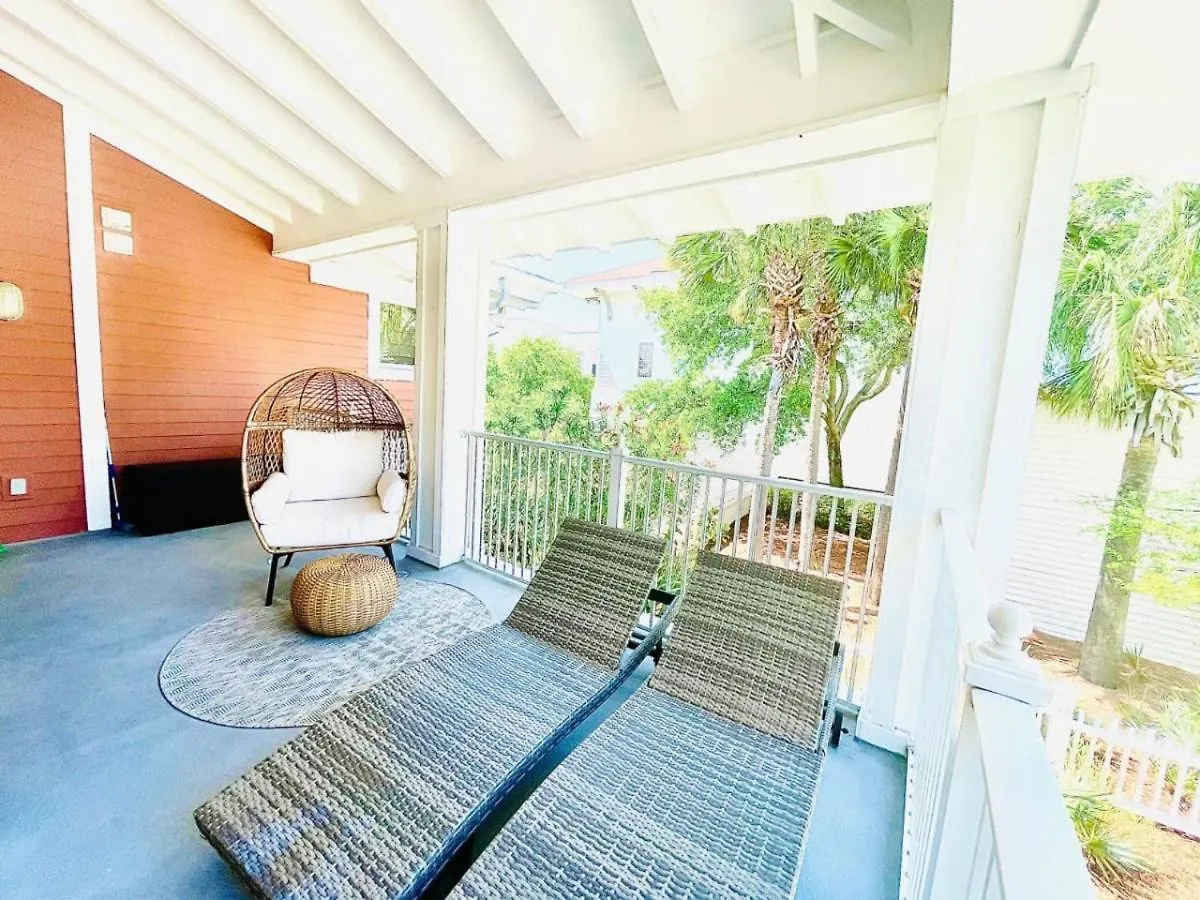 Baytown Wharf Condo Patio Community Pool Hot Tub Destin Holiday home